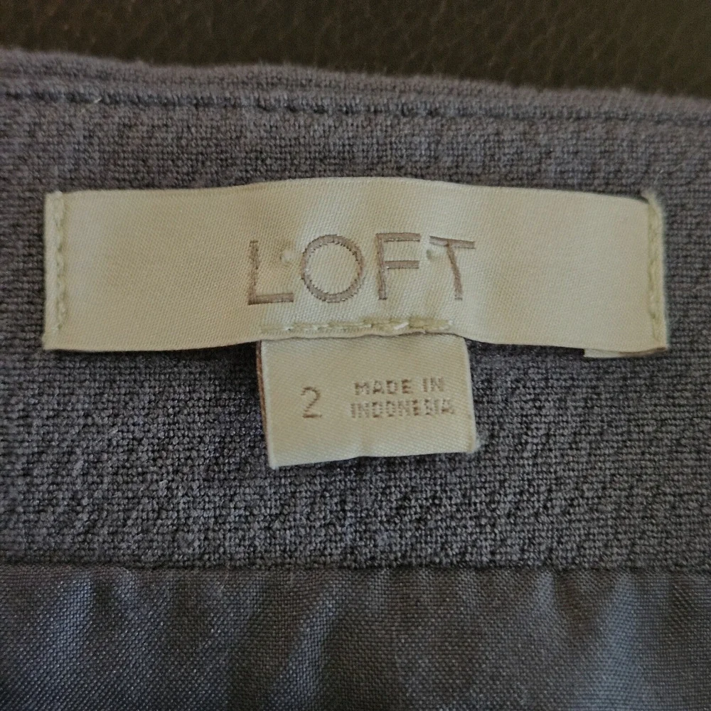 Loft Womens A-Line Skirt Gray Knee Length Side Ruffle Design Casual Lined Size 2
